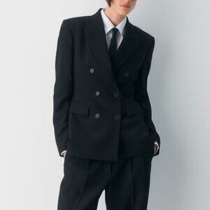 Aritzia Babaton Standout Double-Breasted Blazer Softly Structured Slim Fit Black